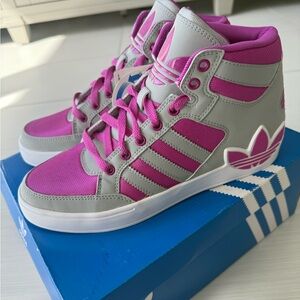 Adidas Hard Court Sneakers